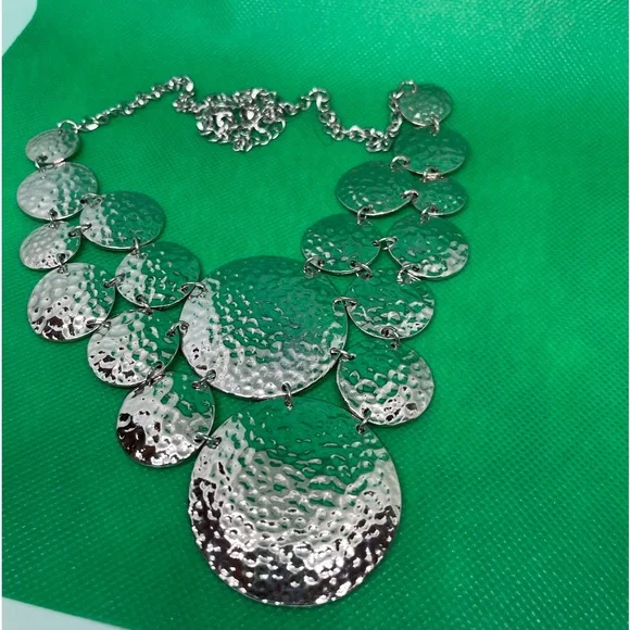 Necklace with matching earrings - Picture 2 of 5